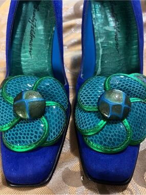 Vintage Beverly Feldman Blue Suede Pumps with Snakeskin Teal-Green Flower Sz.9